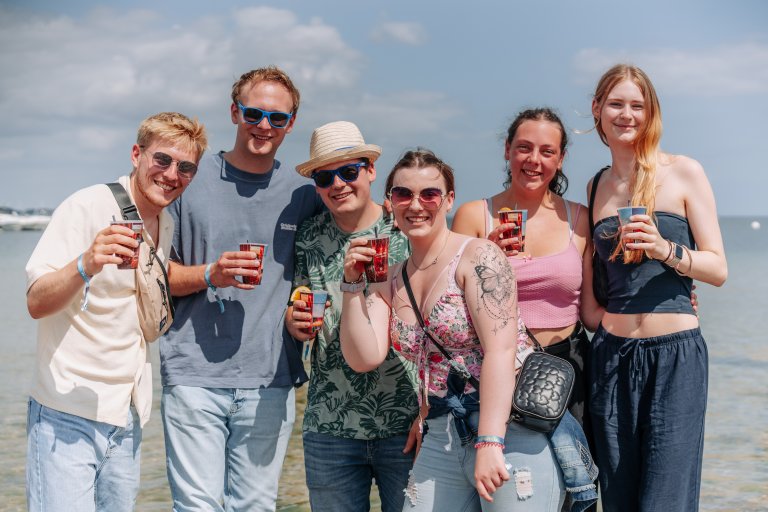 Freunde beim Strandgut Festival